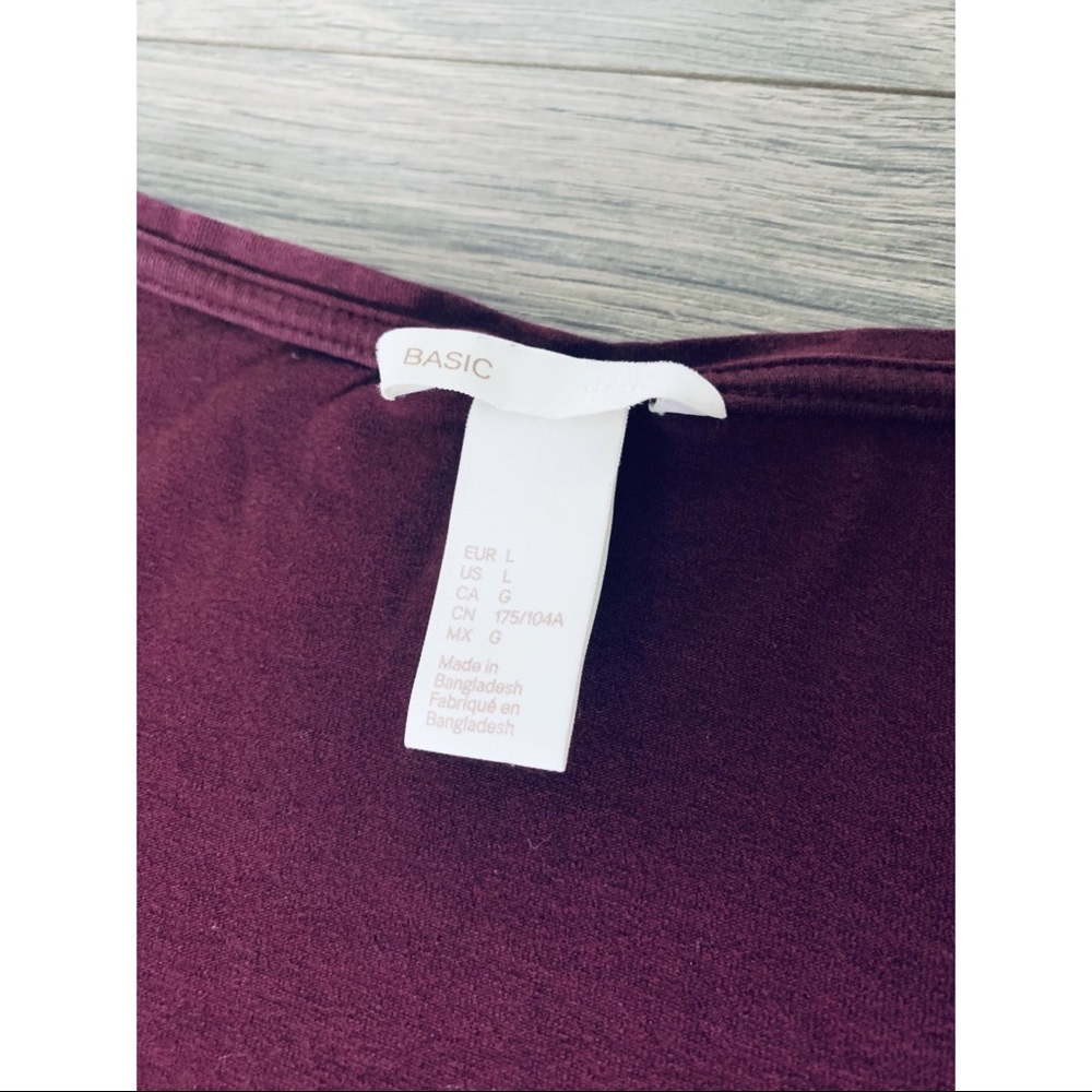 Maroon basic v neck tee - Picture 2 of 2